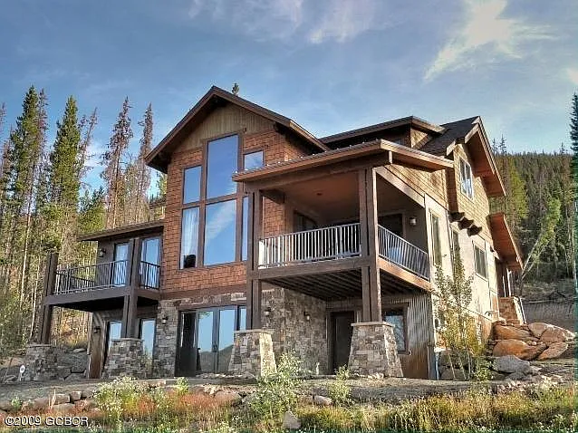 54f025fd8e340dda58999b2dffb2d72e-uncropped_scaled_within_1536_1152